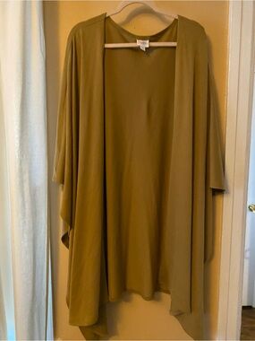 LuLaRoe Olive Open-Front Draped Kimono